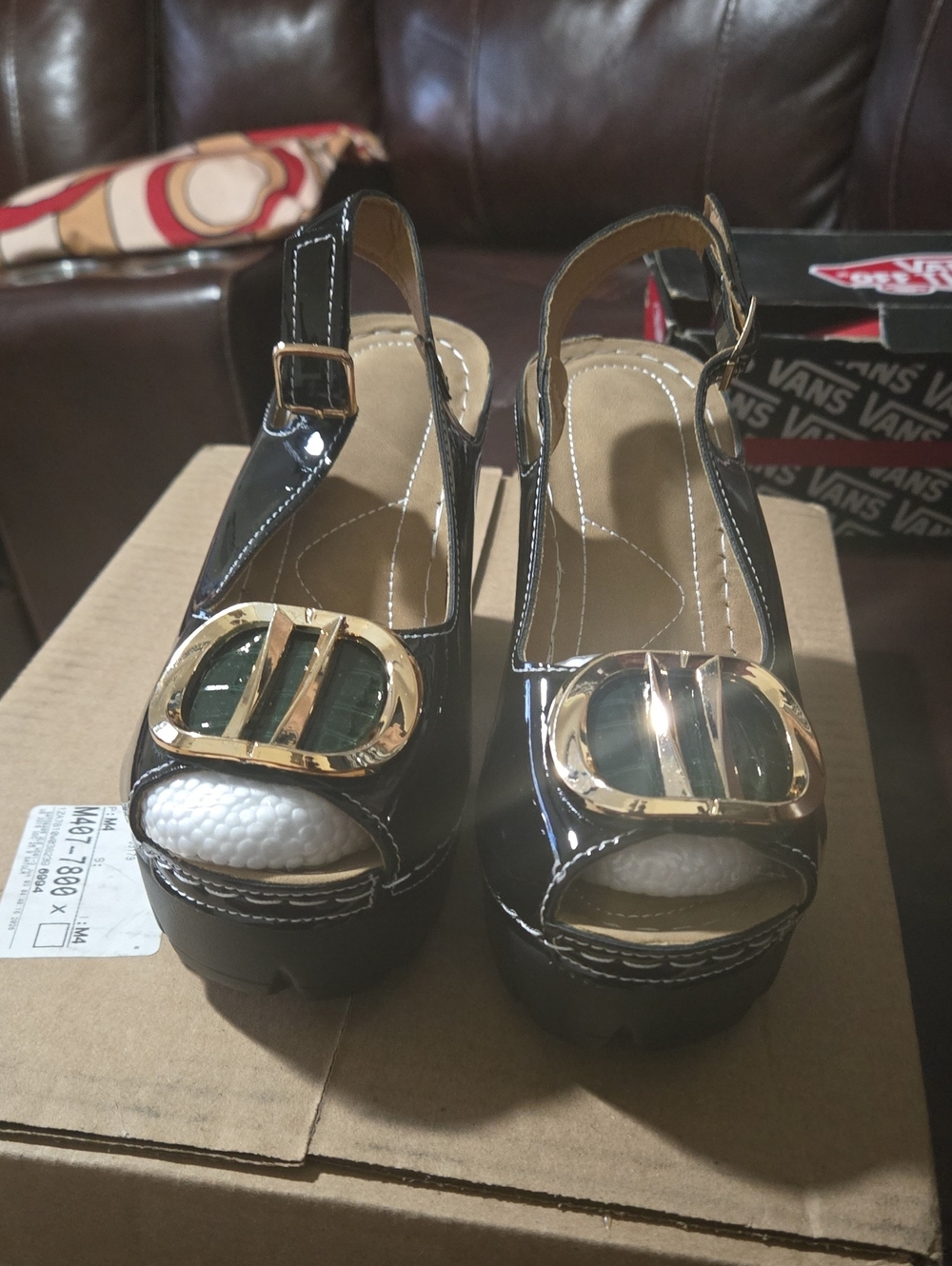 New Womens Size 39 Black Wooden Hills, Gold Buckle.